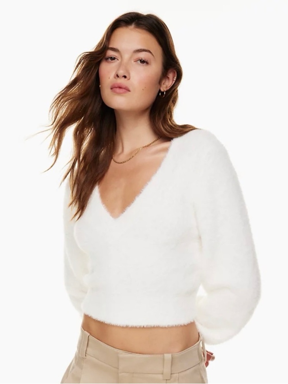 ARITZIA SUNDAY BEST Kitten V-Neck White Fuzzy Sweater Cropped